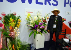 Guapante is specialized in cymbidium & a variety of tropical orchids. The farm is managed by Ruben Rivera.